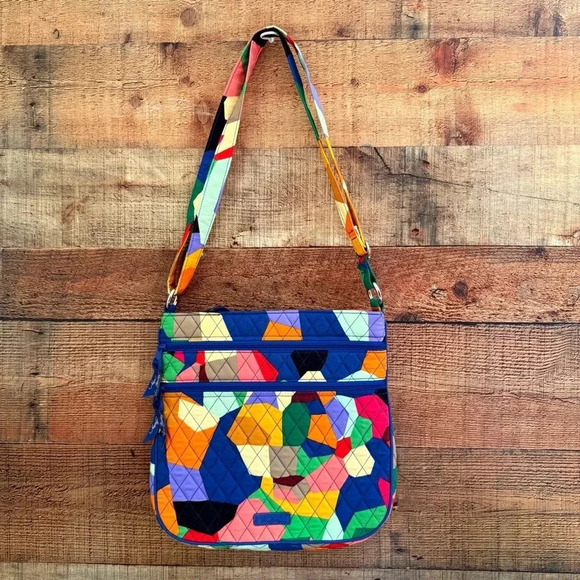 NWOT Vera Bradley Triple Hipster In Pop Art